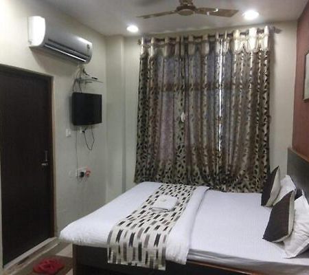 Hotel Surya Jumri Tilaiya Exterior photo