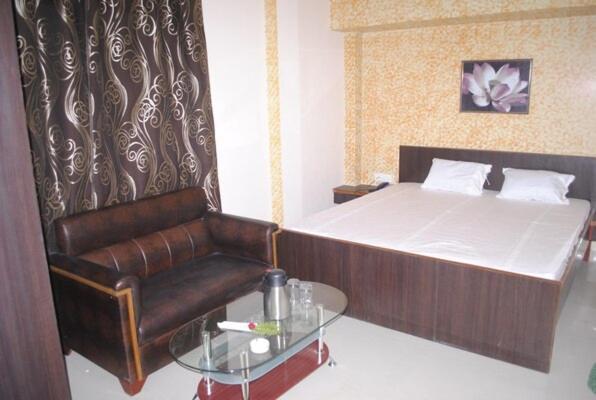 Hotel Surya Jumri Tilaiya Exterior photo
